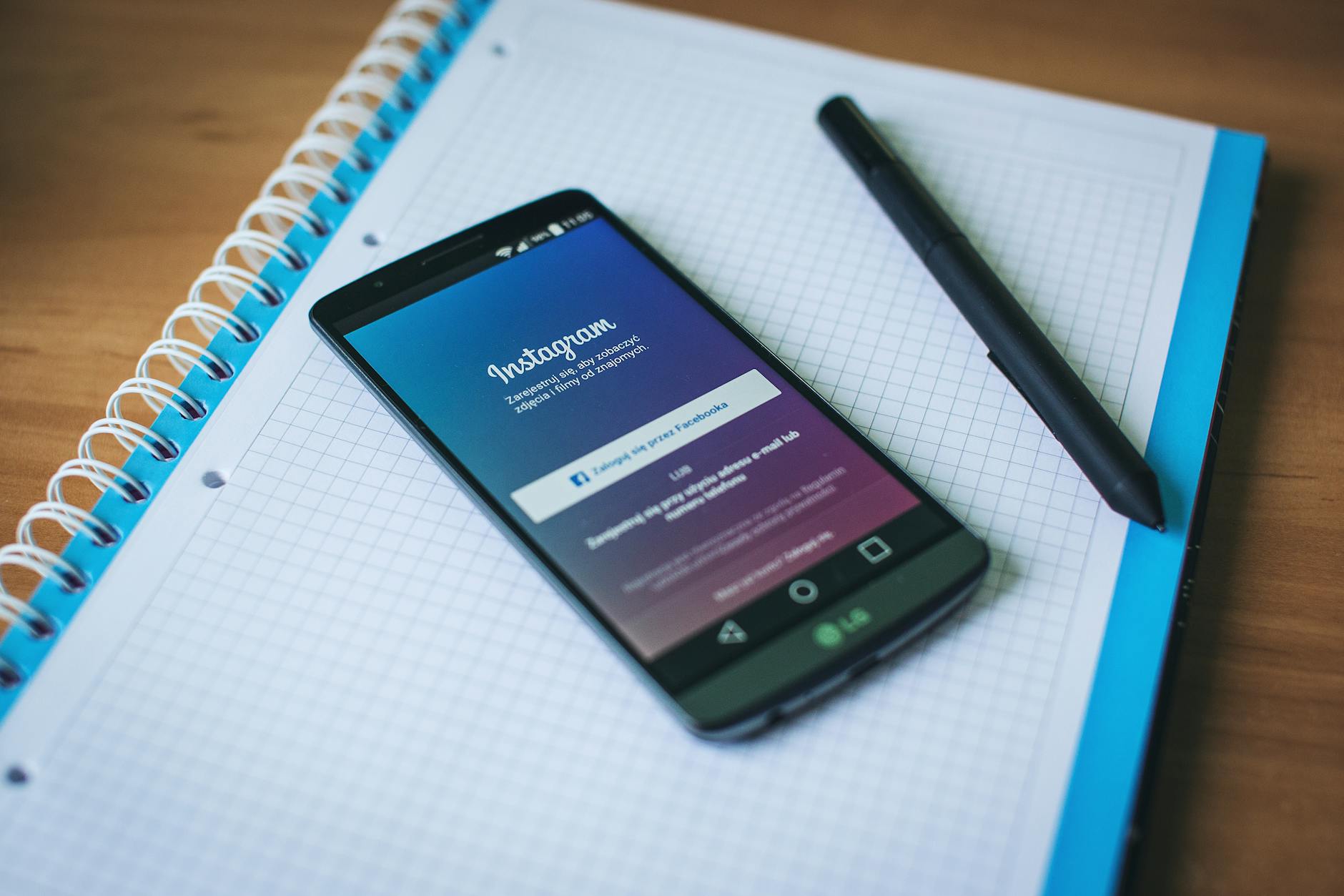 How to Make $150/Day Uploading Instagram Pics in Africa
